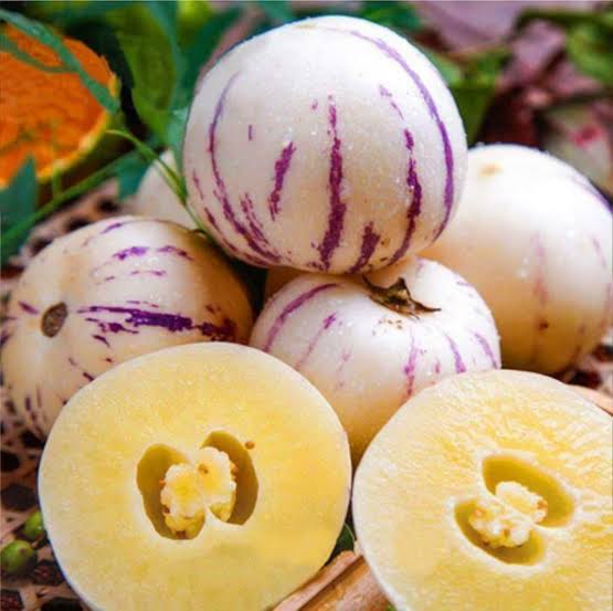 Pepino Pear Fruit Seeds for planting with mature yellow and purple-striped pepino fruit